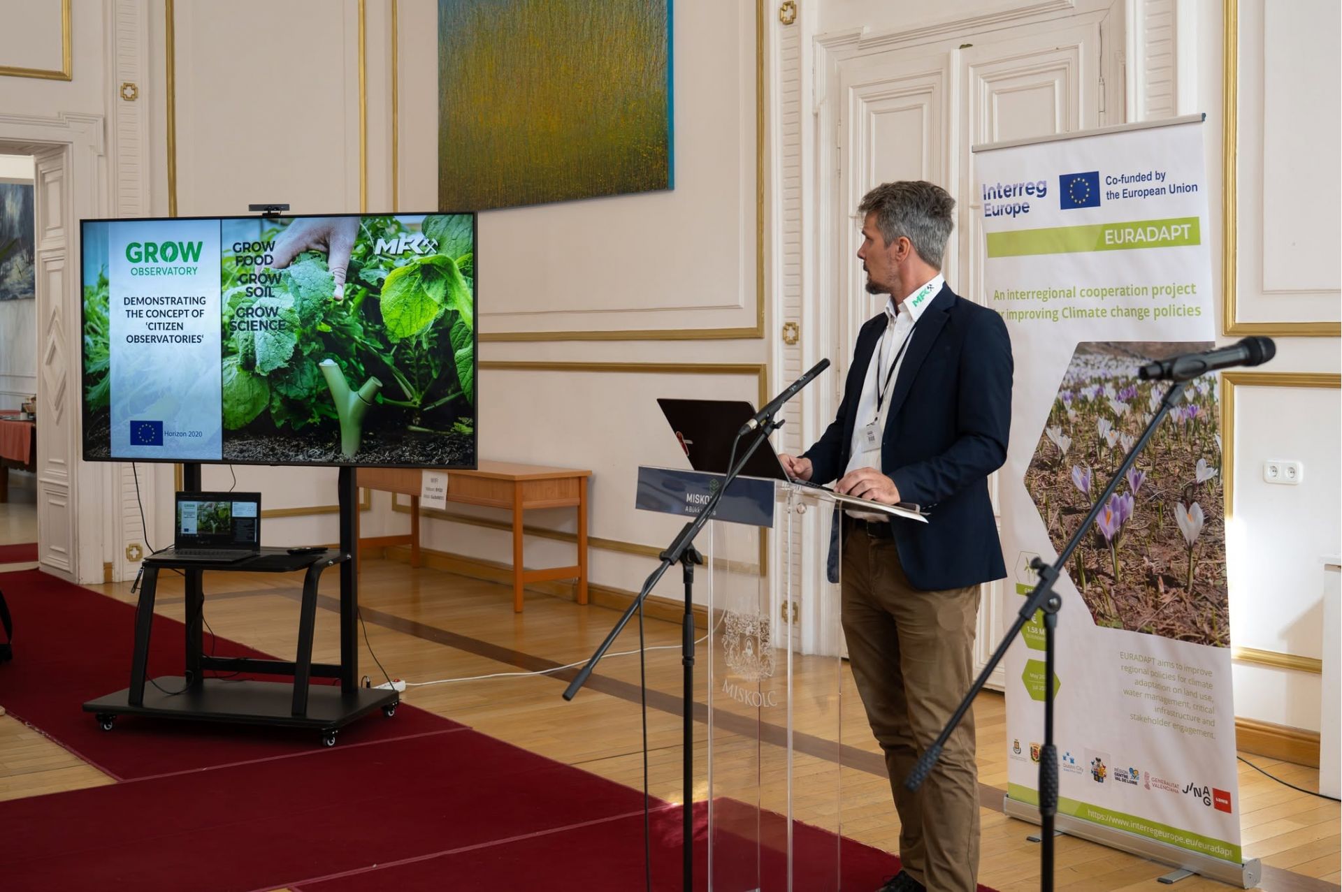 Az EURADAPT nemzetközi projekteseményen dr. Szalontai Lajos, a Miskolci Egyetem Műszaki Föld- és Környezettudományi Karának dékánhelyettese az Egyetem klímaadaptációs megoldásairól tartott előadást.